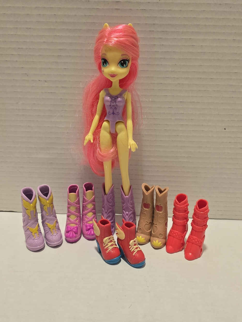 My Little Pony Equestria Girls Fluttershy @ToyBros